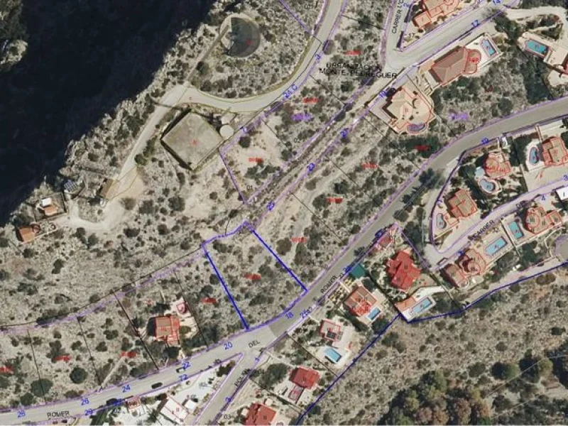 Parcela urbana de 1200 m2 con vistas al mar y panorámicas
