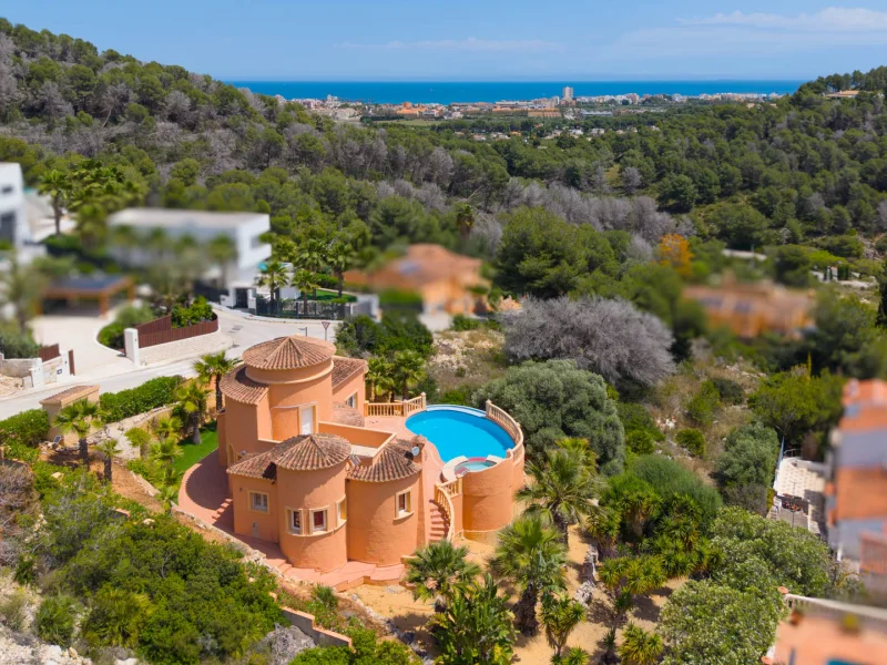 Villa de Lujo en Jávea: 3 Dormitorios, Vistas Increíbles. ¡Oportunidad!