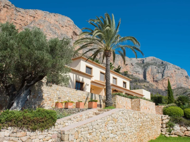 Chalet elegante en Jávea Montgó con vistas al mar y piscina privada