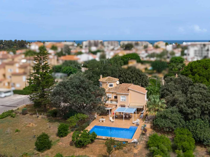 Espaciosa villa en Dénia, Las Marinas con piscina privada