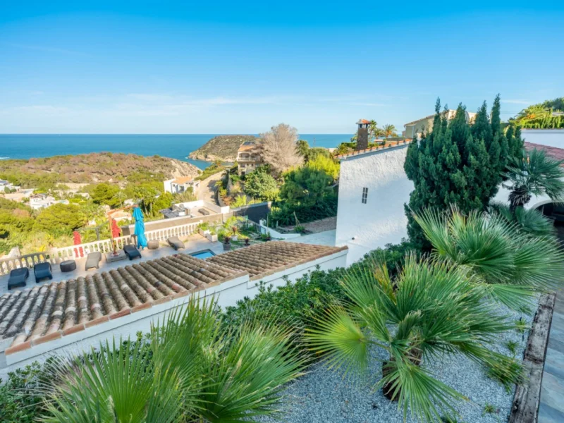 Villa mediterránea con vistas al mar en Portitxol, Jávea