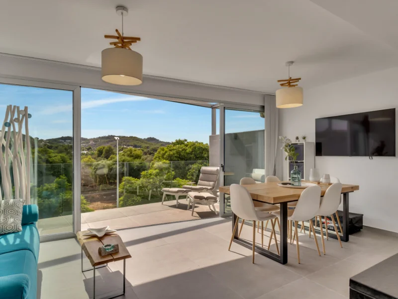 Moderno apartamento triplex en Jávea Arenal con solárium