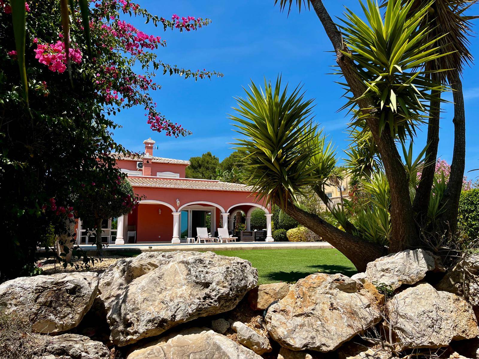 Villa moderna con vistas al mar Jávea Xabia