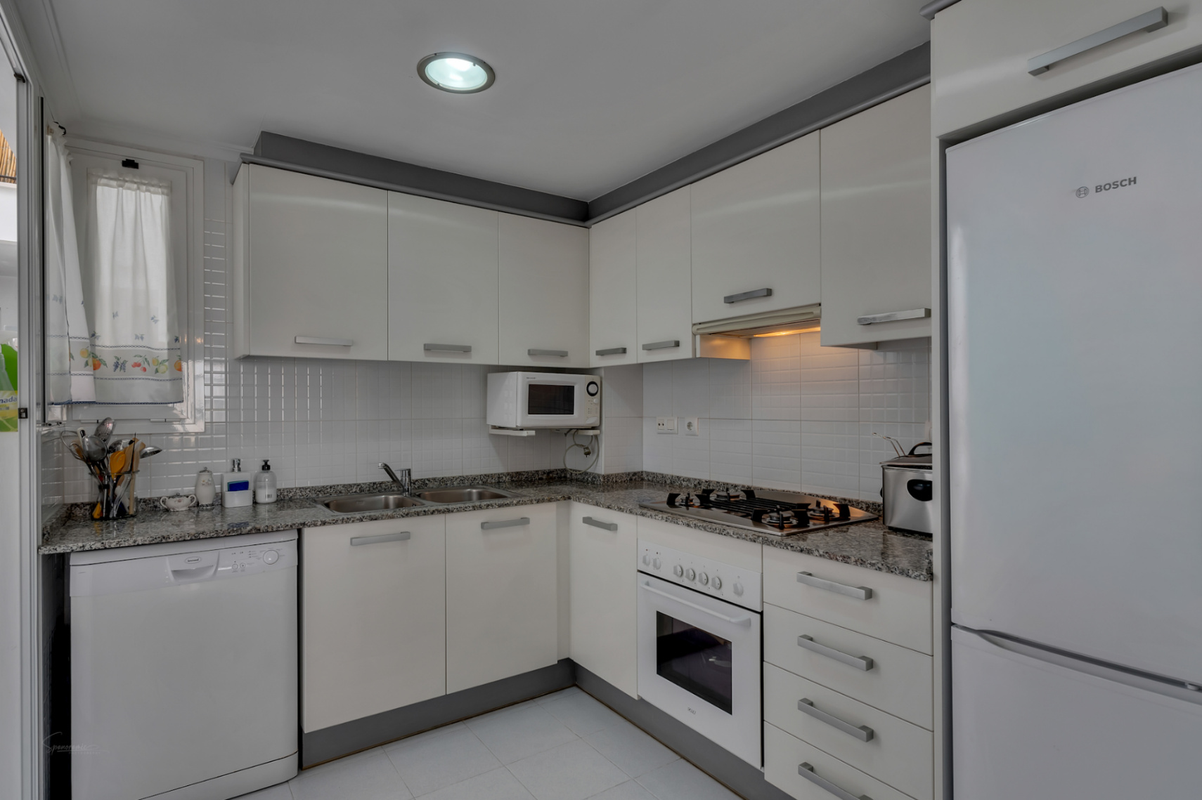 Jávea Pueblo: Apartamento 2 Dormitorios, Listo Para Entrar - 265.000€