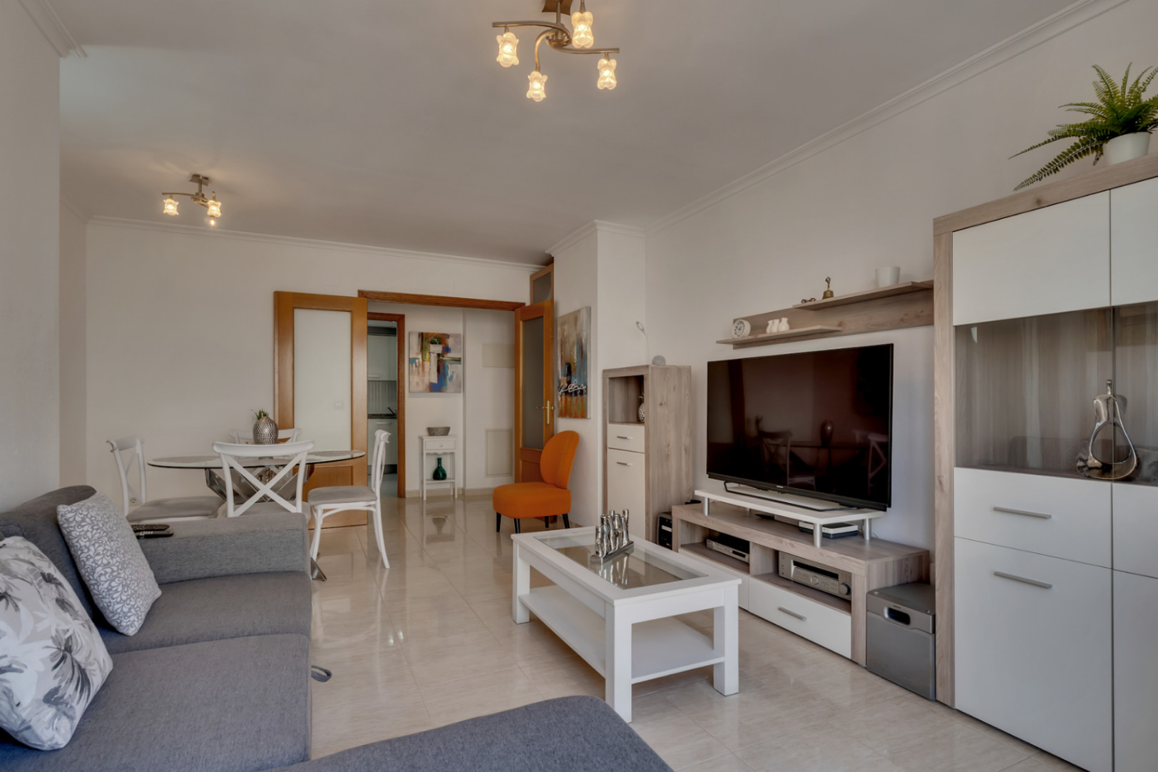 Jávea Pueblo: Apartamento 2 Dormitorios, Listo Para Entrar - 265.000€