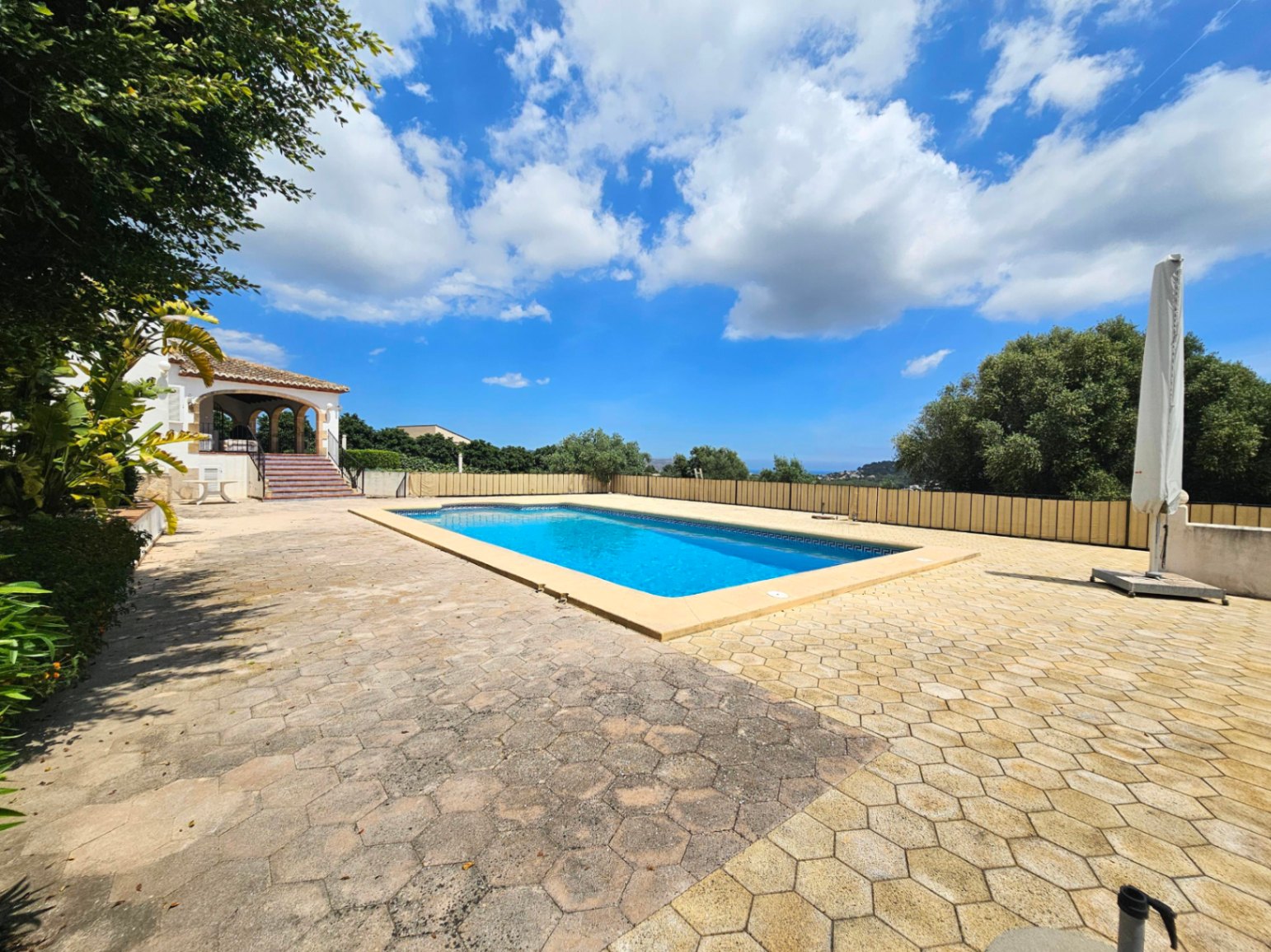 Villa Exclusiva en Jávea, Tarraula: 4 Dormitorios, Vistas Impresionantes