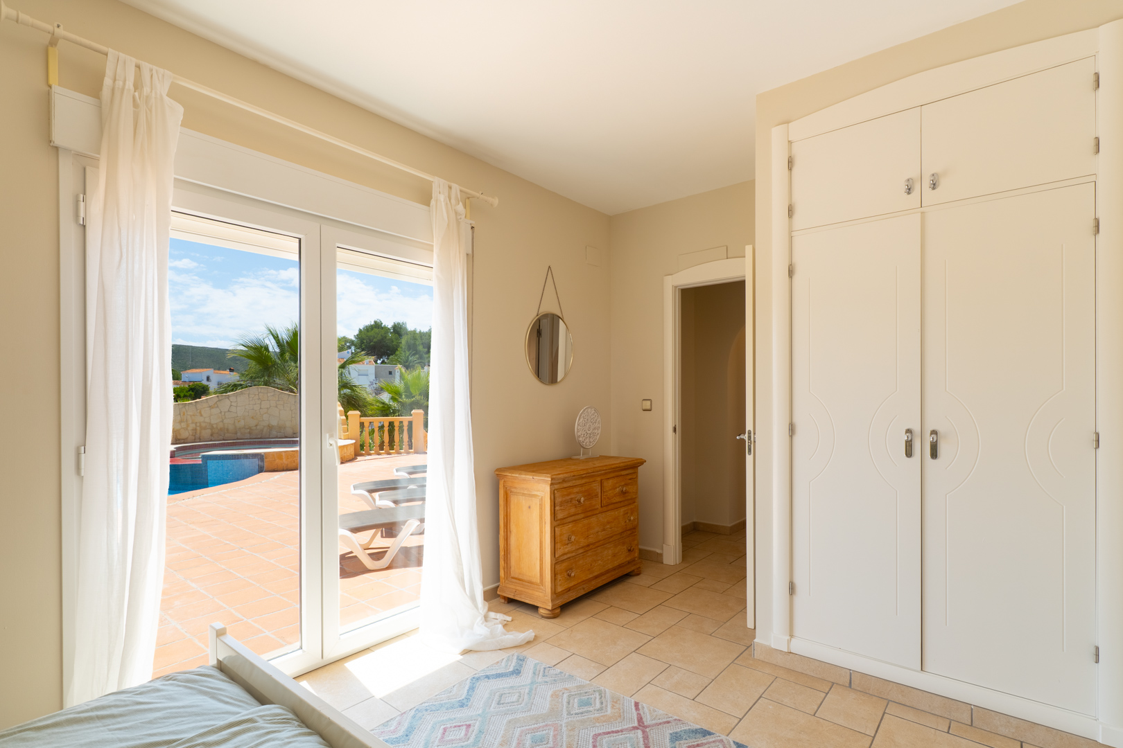 Villa de Lujo en Jávea: 3 Dormitorios, Vistas Increíbles. ¡Oportunidad!
