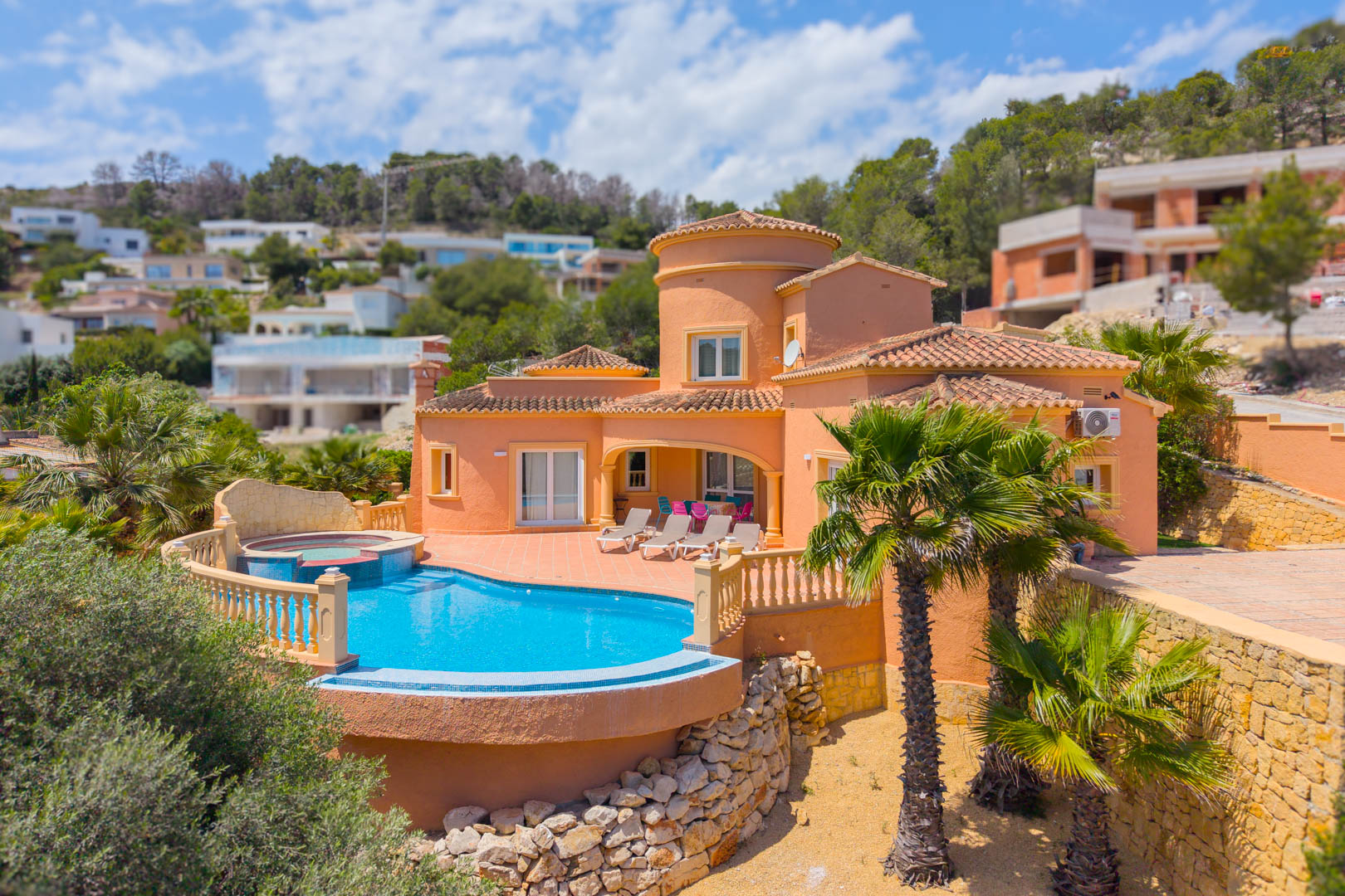 Villa de Lujo en Jávea: 3 Dormitorios, Vistas Increíbles. ¡Oportunidad!