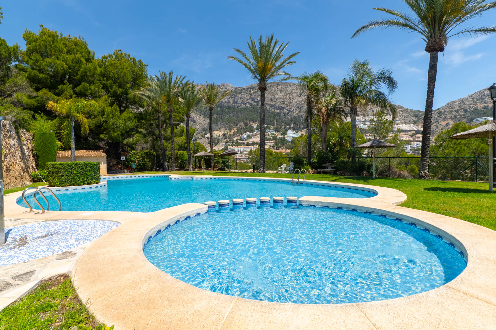 Apartamento en Altea Hills: Espacio y Vistas Exclusivas