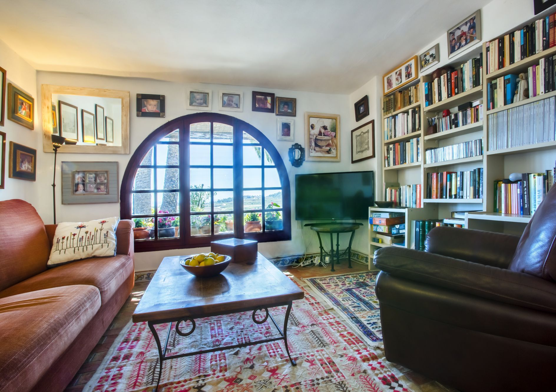 Finca tradicional  con vistas al mar en venta en Teulada