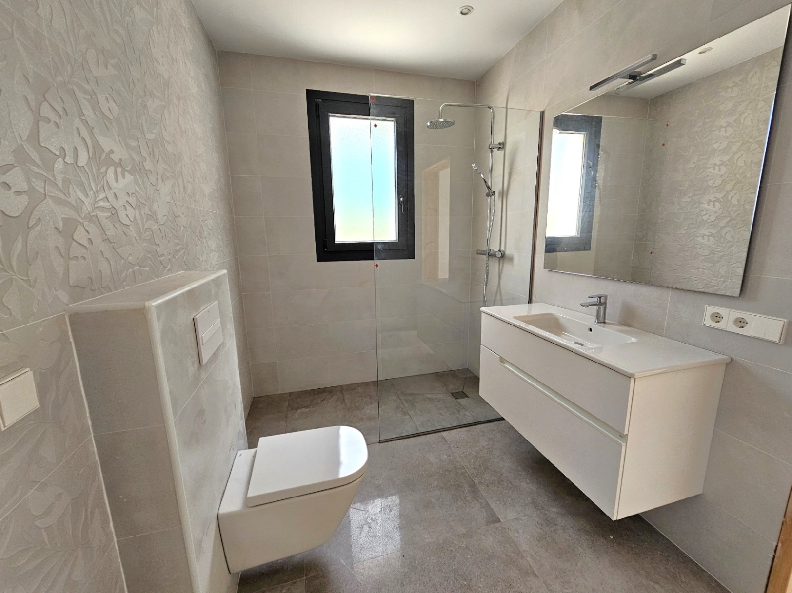 Villa contemporánea en Jávea con vistas al Montgó