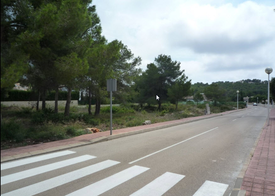 Terrenos llanos edificables con vistas al mar en Jávea