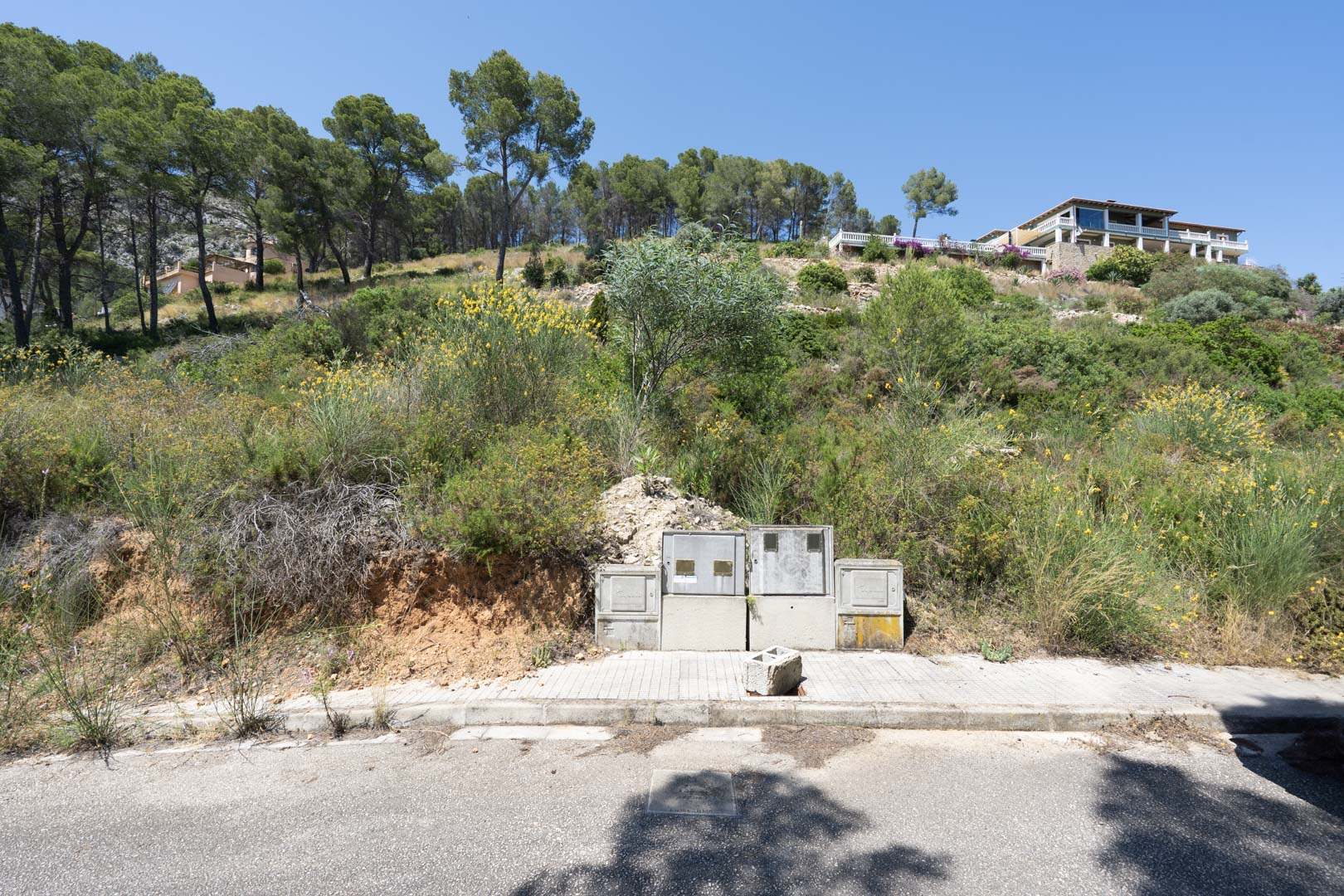 Villa moderna de bajo consumo con vistas al valle en Alcalalí