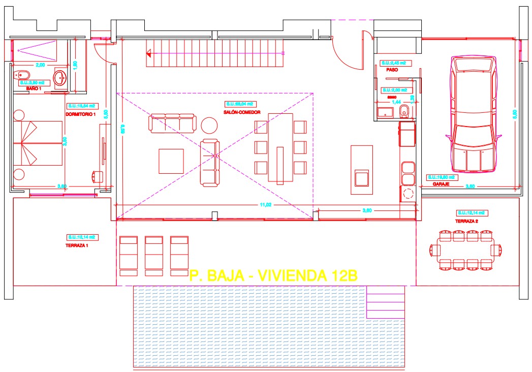 Plano detallado de la planta baja que muestra el salón-comedor de 68 m², cocina abierta, dormitorio con baño en suite, garaje integrado y amplias terrazas exteriores.