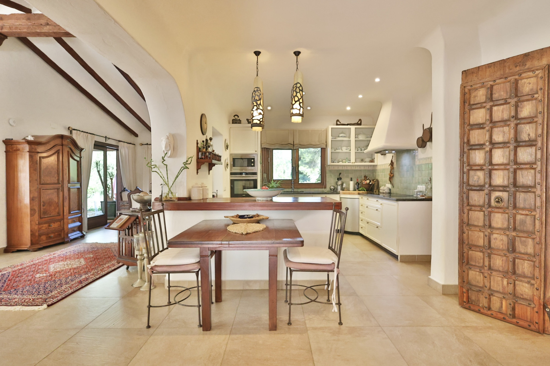 Villa en Jávea con Vistas Panorámicas al Mar
