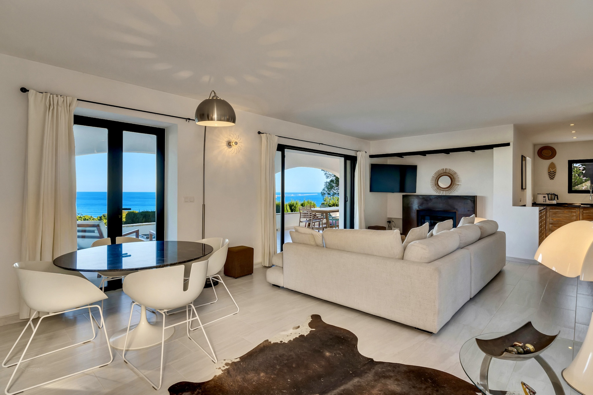 Villa con vistas al mar en venta en Dénia