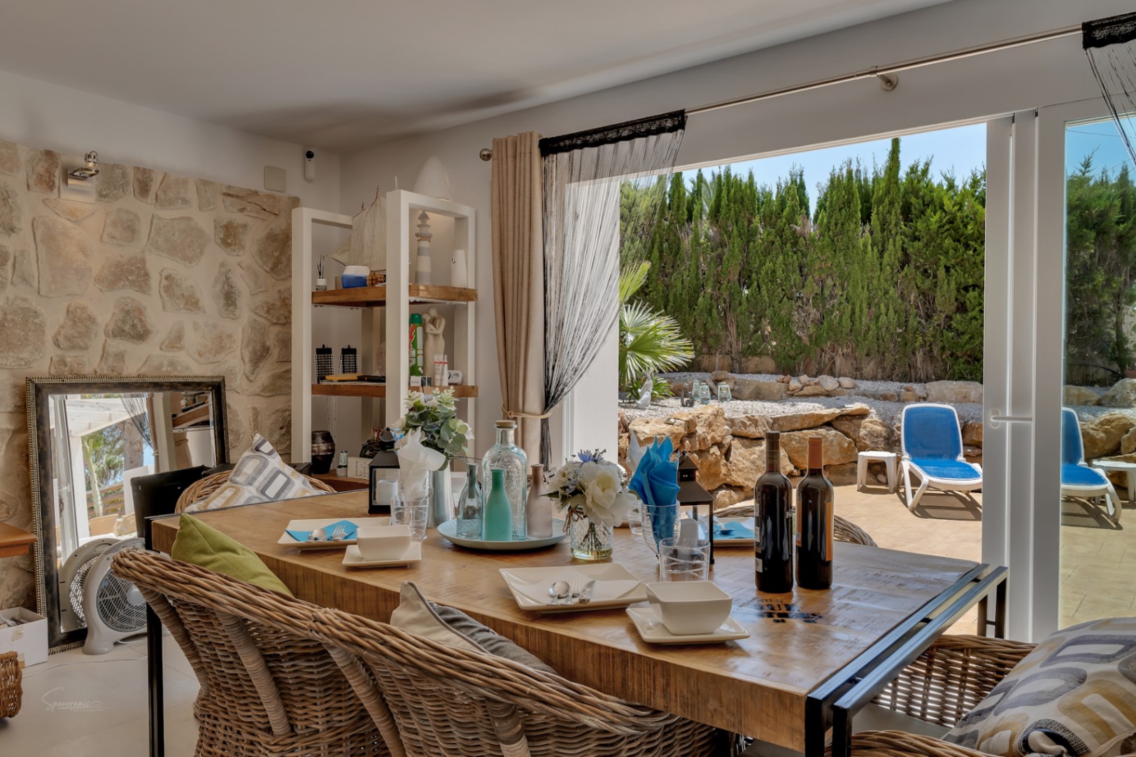 Villa en Jávea con Piscina Privada y Vistas a la Montaña