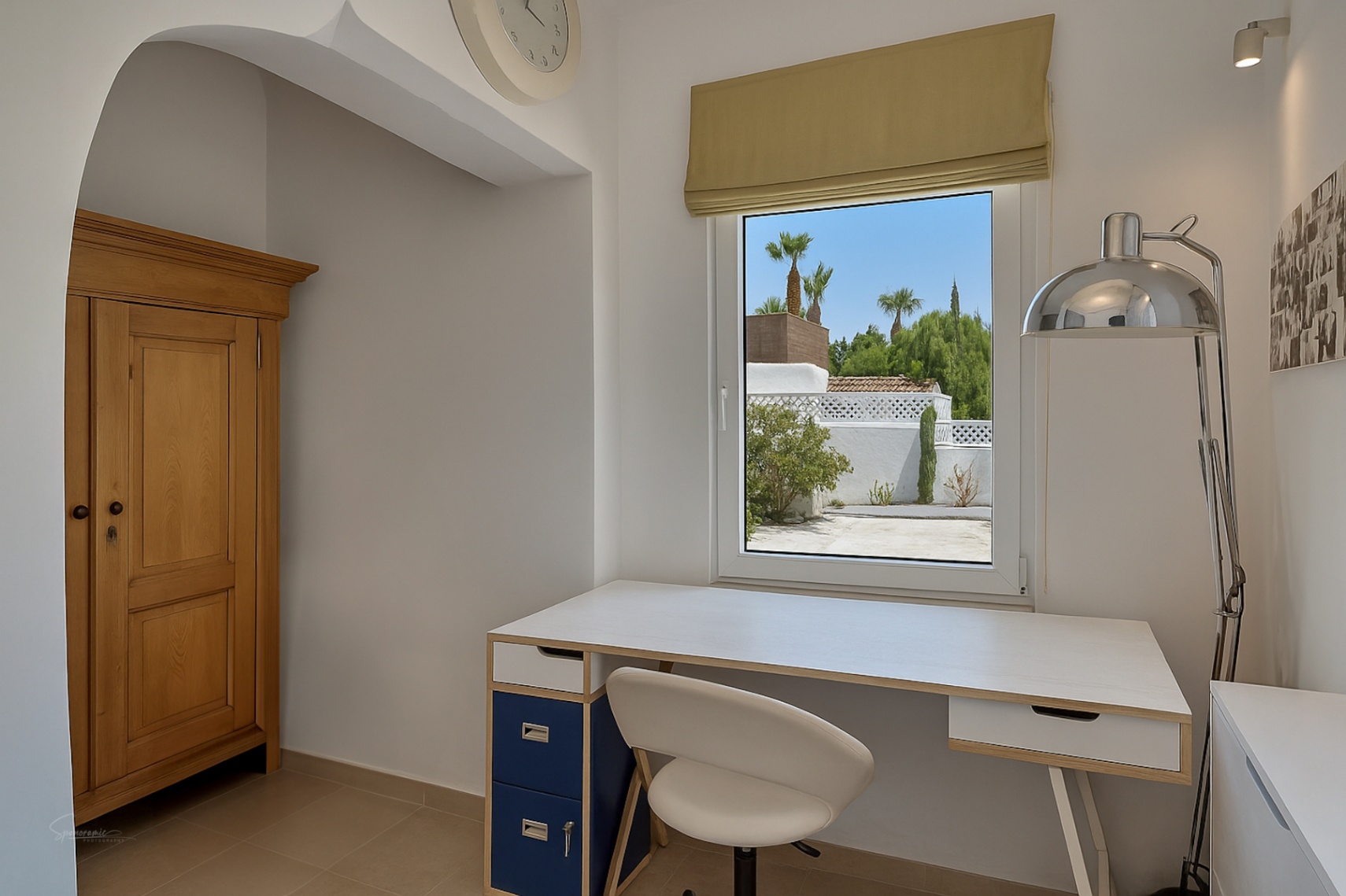 Villa en Jávea con Piscina Privada y Vistas a la Montaña