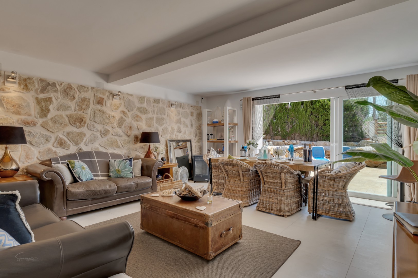 Villa en Jávea con Piscina Privada y Vistas a la Montaña