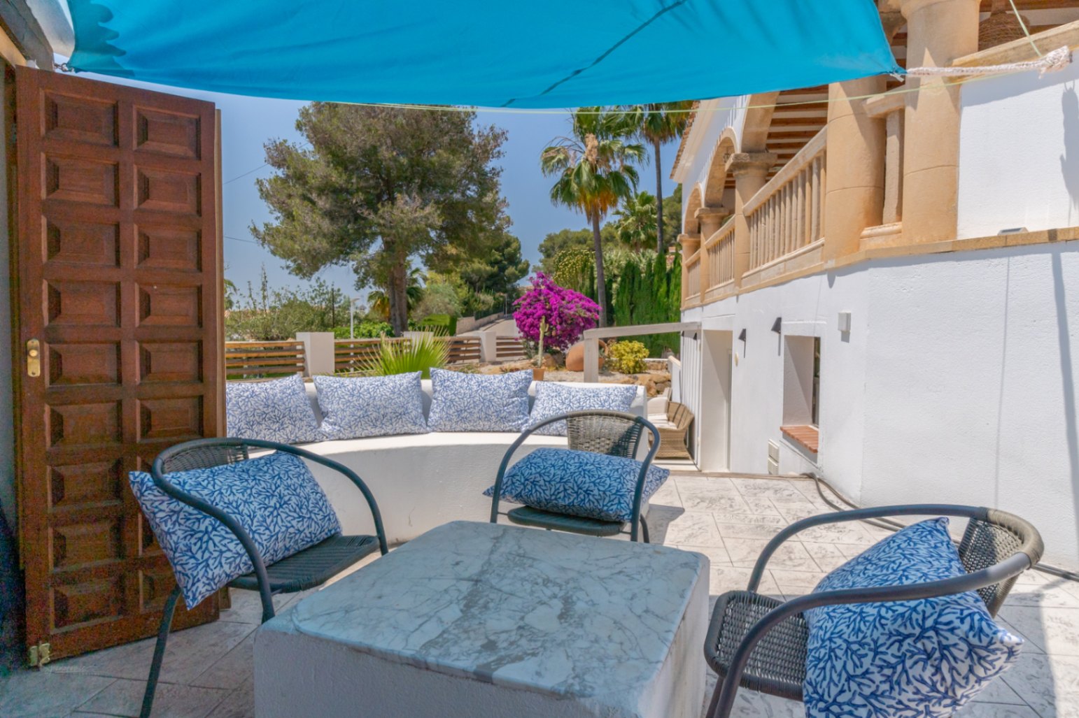 Villa en Jávea con Piscina Privada y Vistas a la Montaña