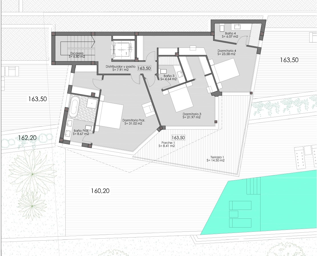 Plano detallado de la planta superior que muestra el dormitorio principal, dos dormitorios adicionales con baños en suite, ascensor y acceso a la terraza.